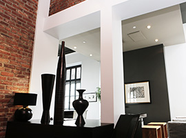 gallery-item